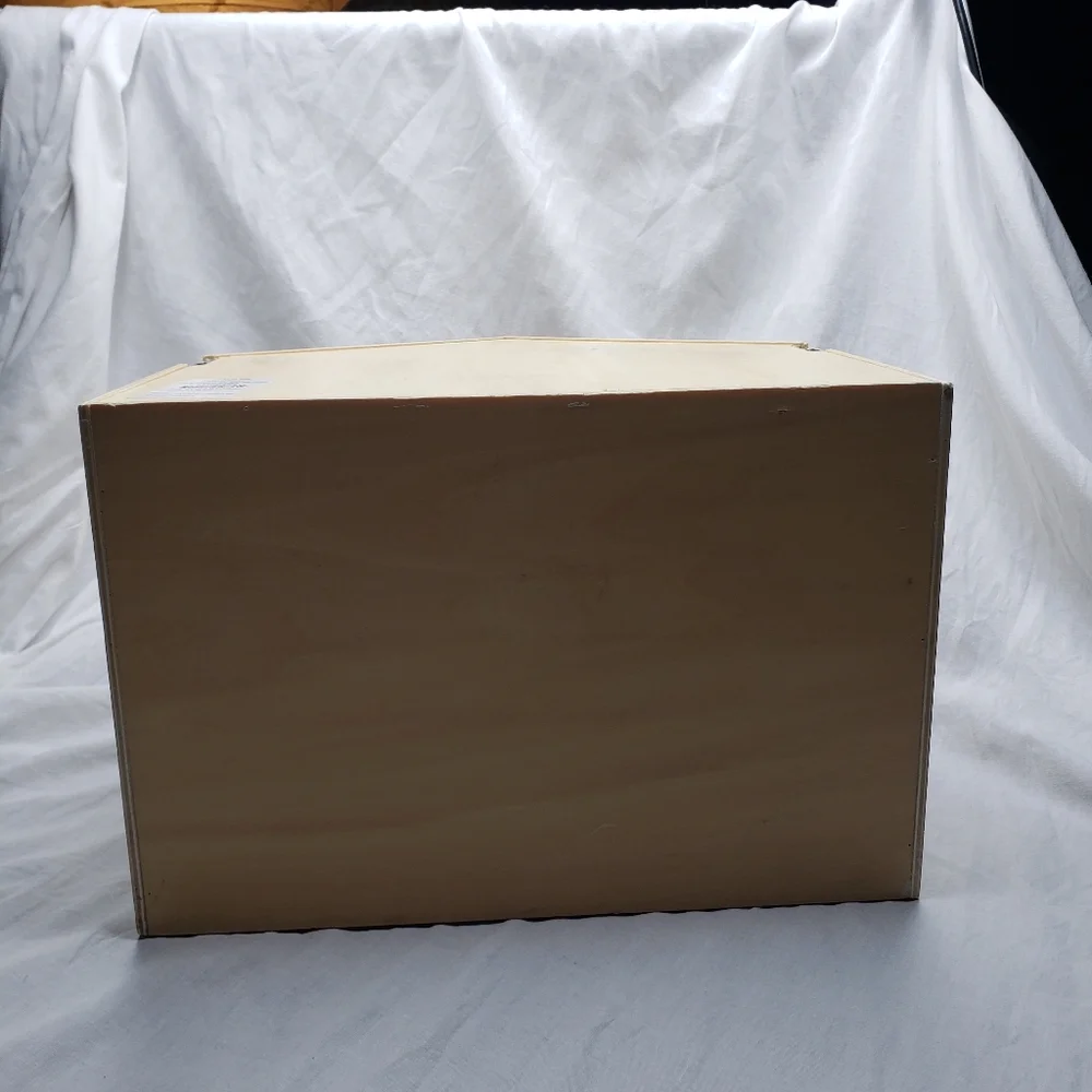 Target House Shaped Wall Cubby Hanging Display Box Shelf Y2K